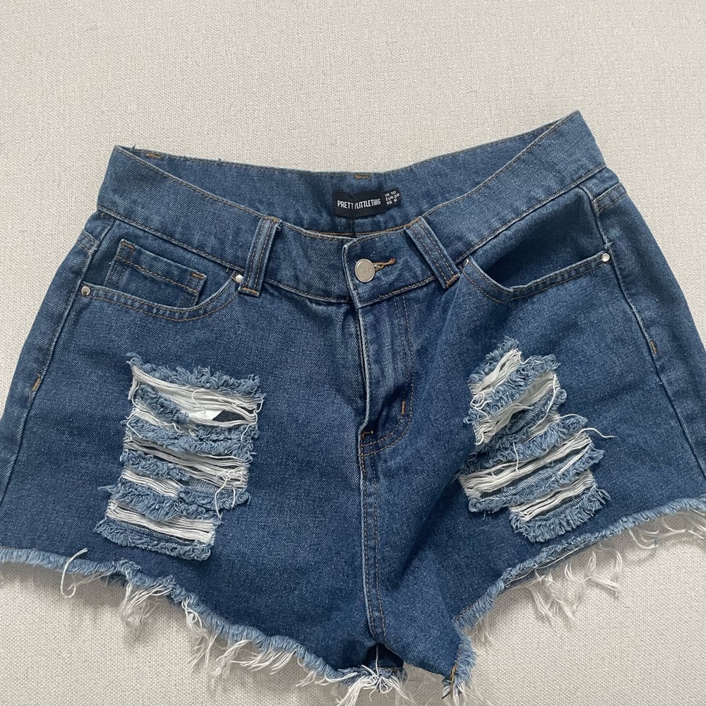 Pretty Little Thing cut-off Jean shorts